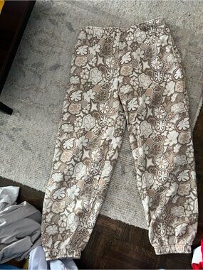 Aritzia floral print mega sweatpants